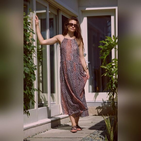 Anthropologie Dresses & Skirts - Anthropologie Shirred A-Line Tiered Dress In Wine Size Small NWT